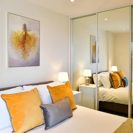 Beach View 1 Bed Apartment With Parking Swansea Exterior photo