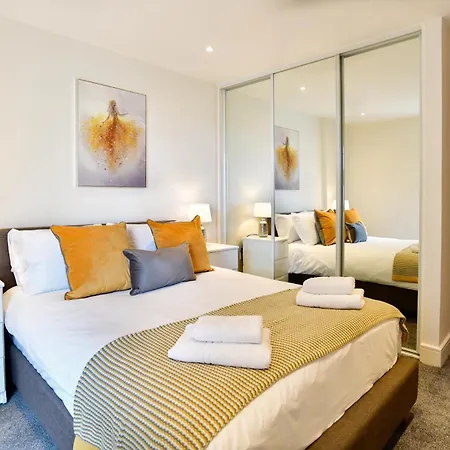 Beach View 1 Bed Apartment With Parking Swansea Exterior photo